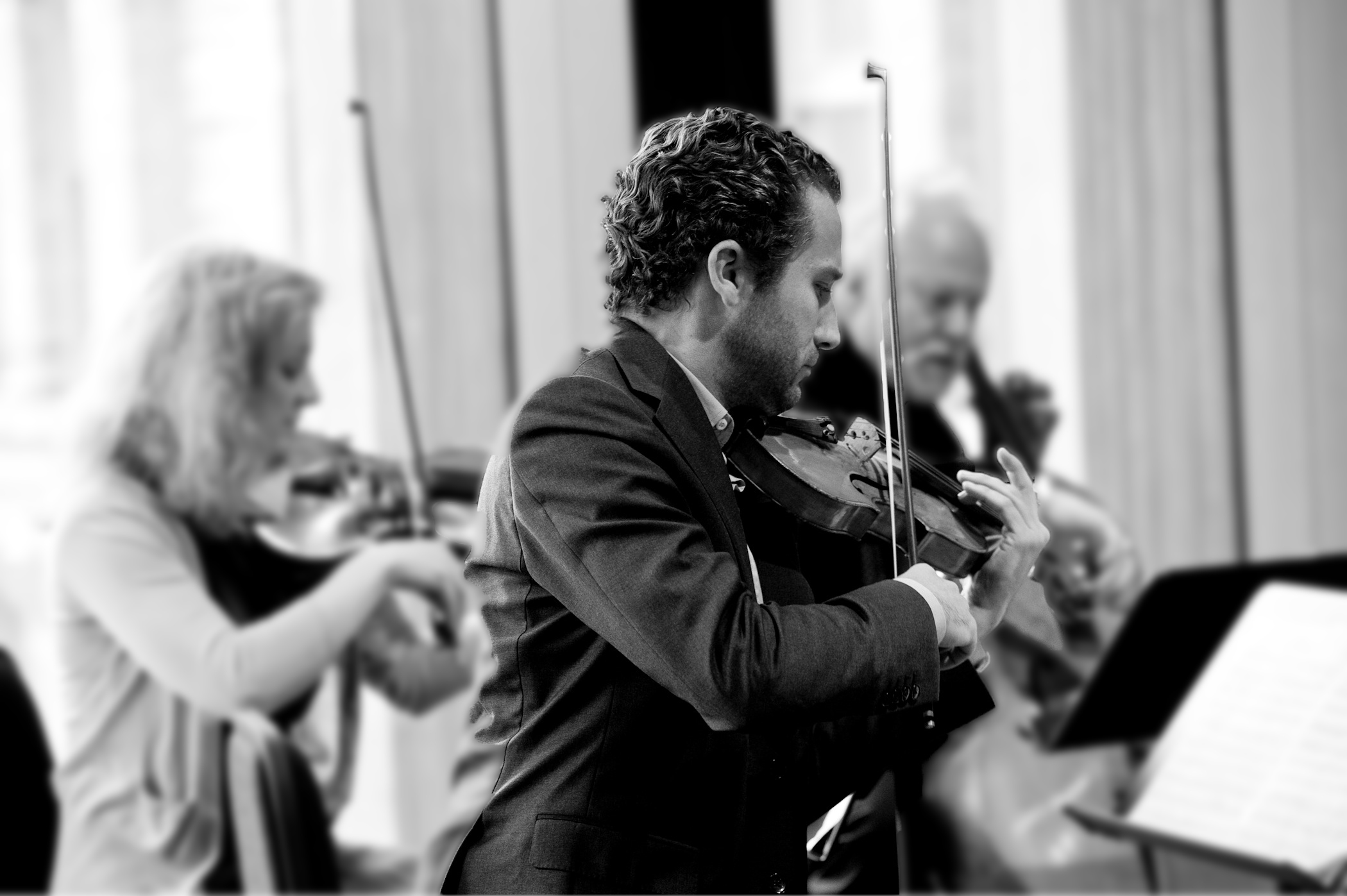 Benjamin Bowman playing with the ARC Ensemble in Toronto